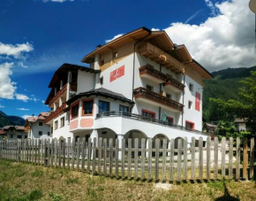 Гостиница Hotel Stella Alpina, Коголо